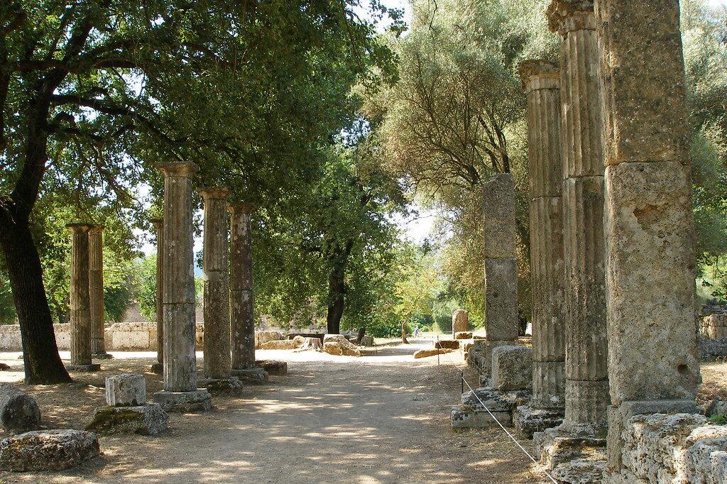 Αρχαία Ολυμπία, Ελλάδα, Κίονες