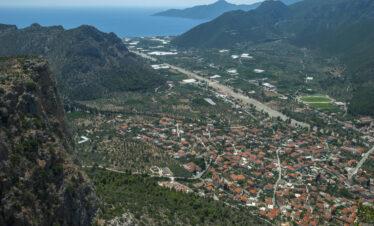 Πανοραμική Θέα του Λεωνιδίου από Τον Πάρνωνα μέχρι το Μυρτώο Πέλαγος