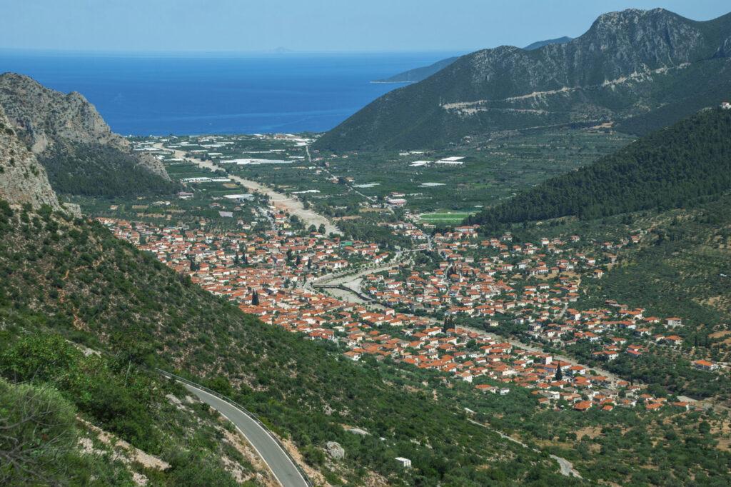 Λεωνίδιο πανοραμική θέα από Πάρνωνα μέχρι Μυρτώο Πέλαγος